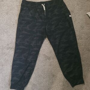VUORI performance gray camo joggers